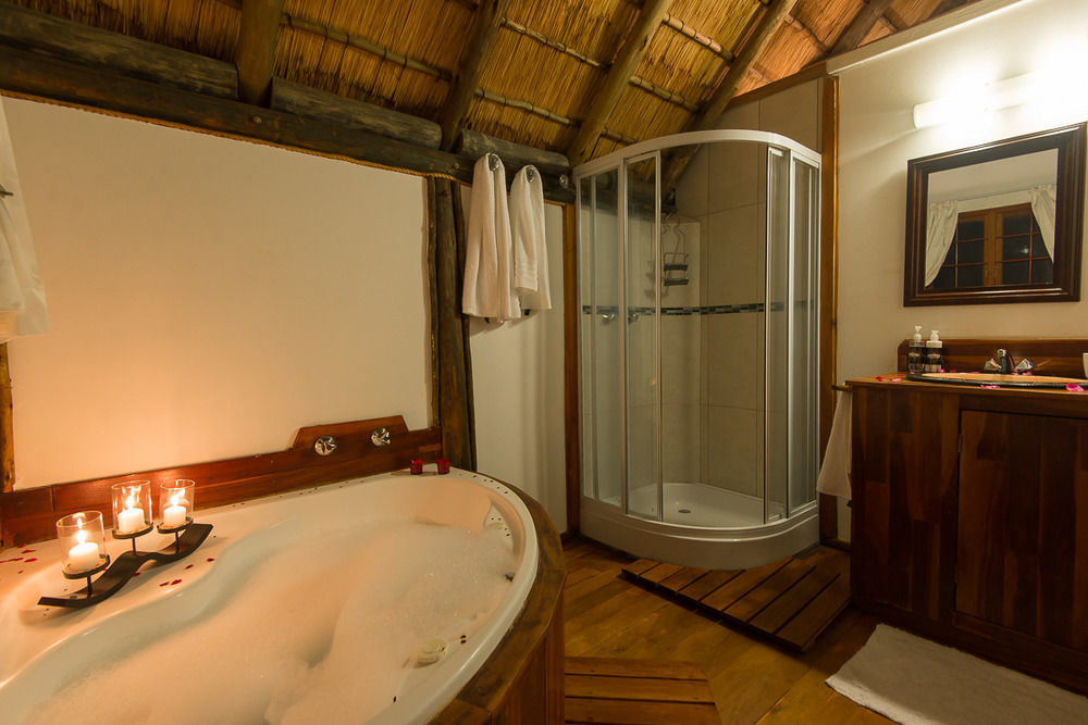Amadwala Lodge รัวเดอพวร์ต ภายนอก รูปภาพ